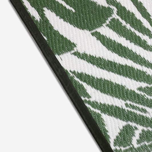 Fern Green Plastic Floor Mat | Nature-Inspired Indoor & Outdoor Flooring